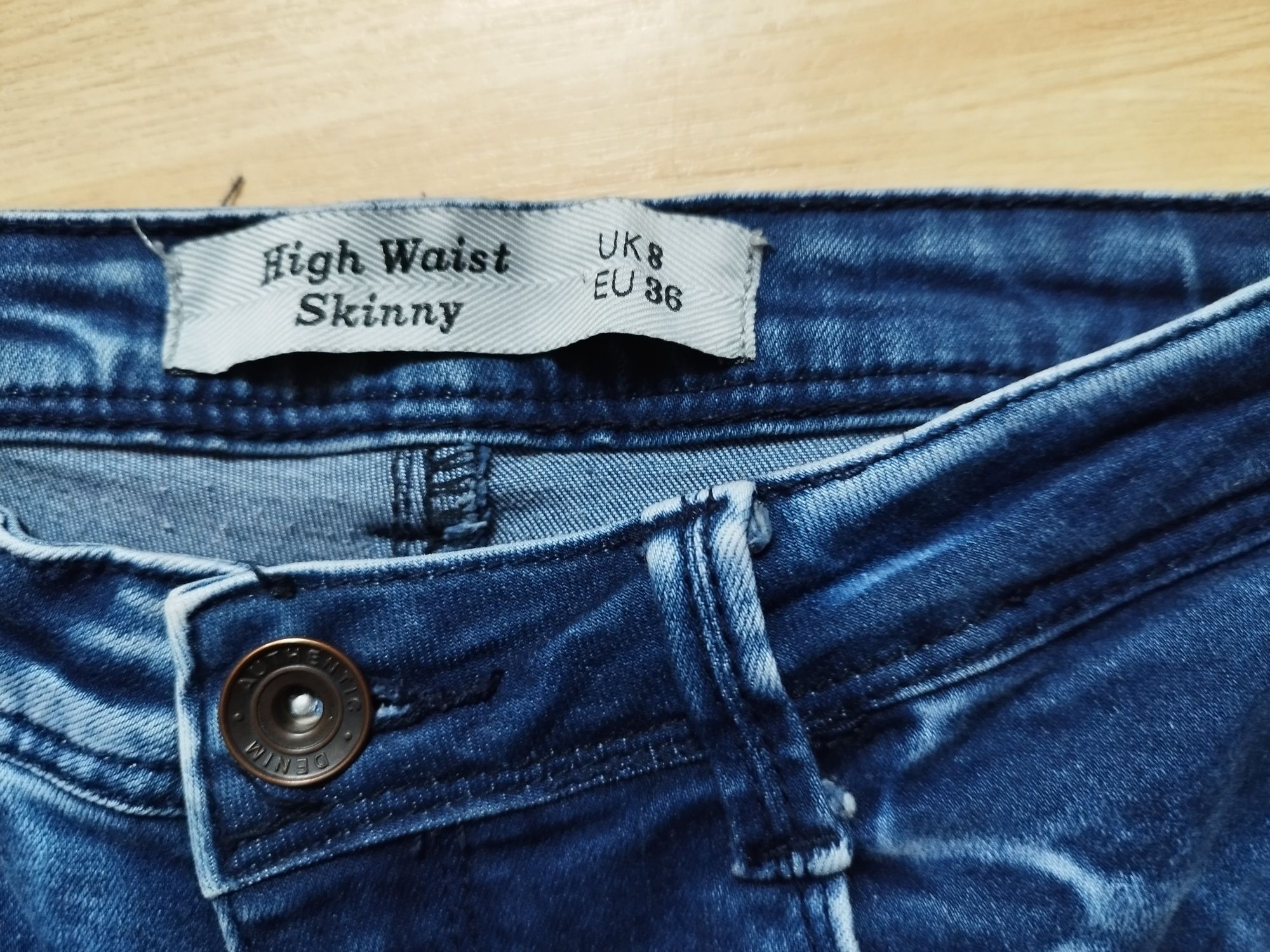 Jeansy skinny z wysokim stanem 36