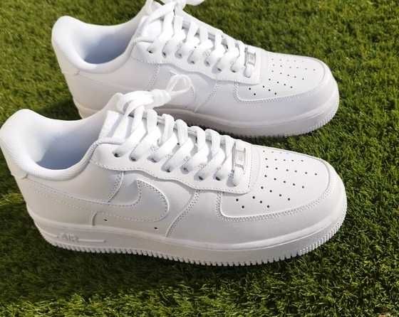 Buty meskie Mokasyny Nike_Air_Force_1_Low_White_R.42