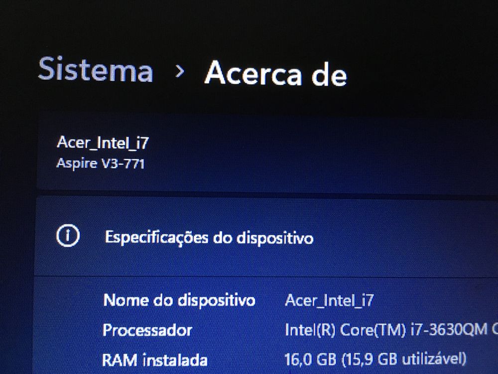 PC Portatil 17,3” Full HD Intrl Core i7, 8gb