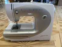 Швейна машина Bernina Bernette E82e