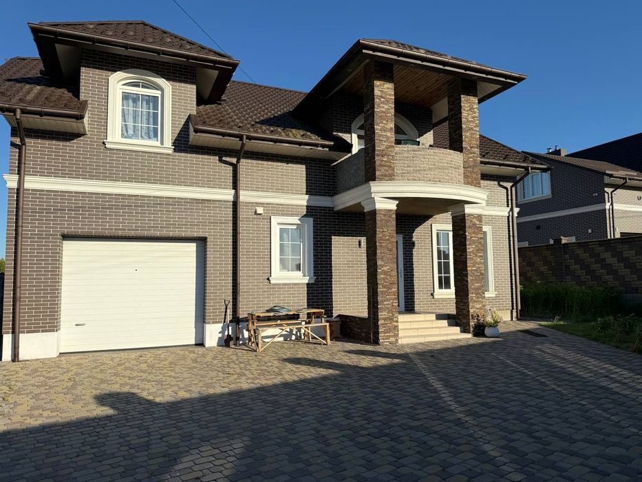 Продаж будинку в Городку!