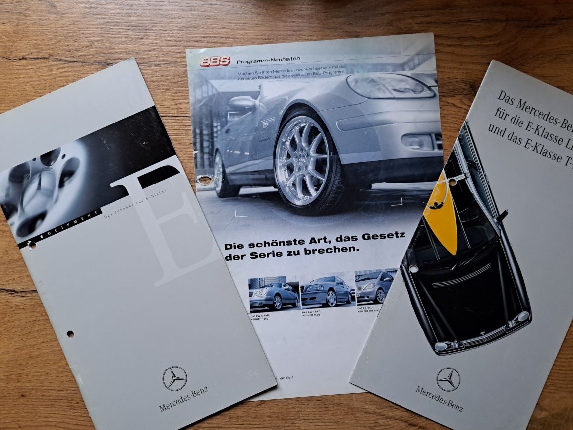 Prospekty/katalogi/ broszury akcesoriów do samochodów MERCEDES E-KLASA
