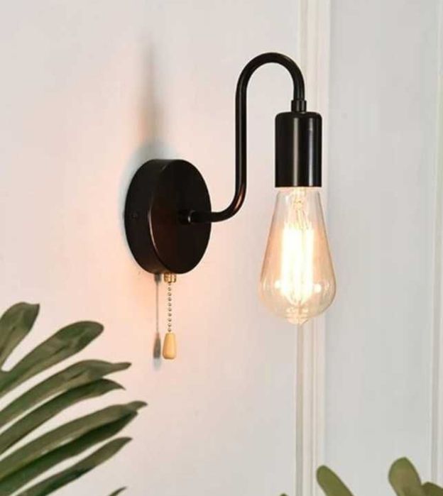 Lampka ścienna w stylu retro ze sznurekiem do włączania gwint E27