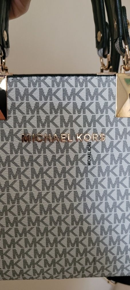 Mała torebka Michael Kors na ramię