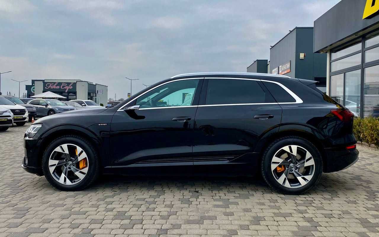 Audi e-tron 2019