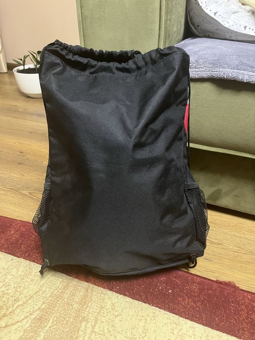 Продам рюкзак в ідельному стані