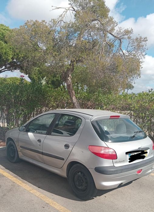 Peugeot 206 - Bom estado