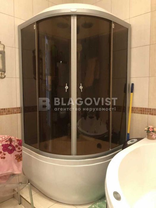 Продаж чудової 2к кв Центр Києва дореволюційний будинок Костельна 7