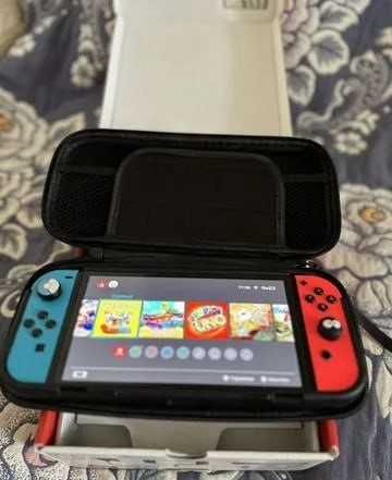 Nintendo Switch OLED z softem, 256 GB