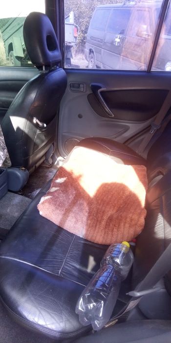 Продам авто раф 4 находу робить нічого ненада обмен на пікап  сів уїха