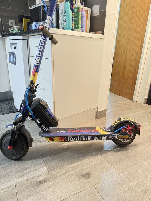 Trotinete eletrica xiami todo modificada andar