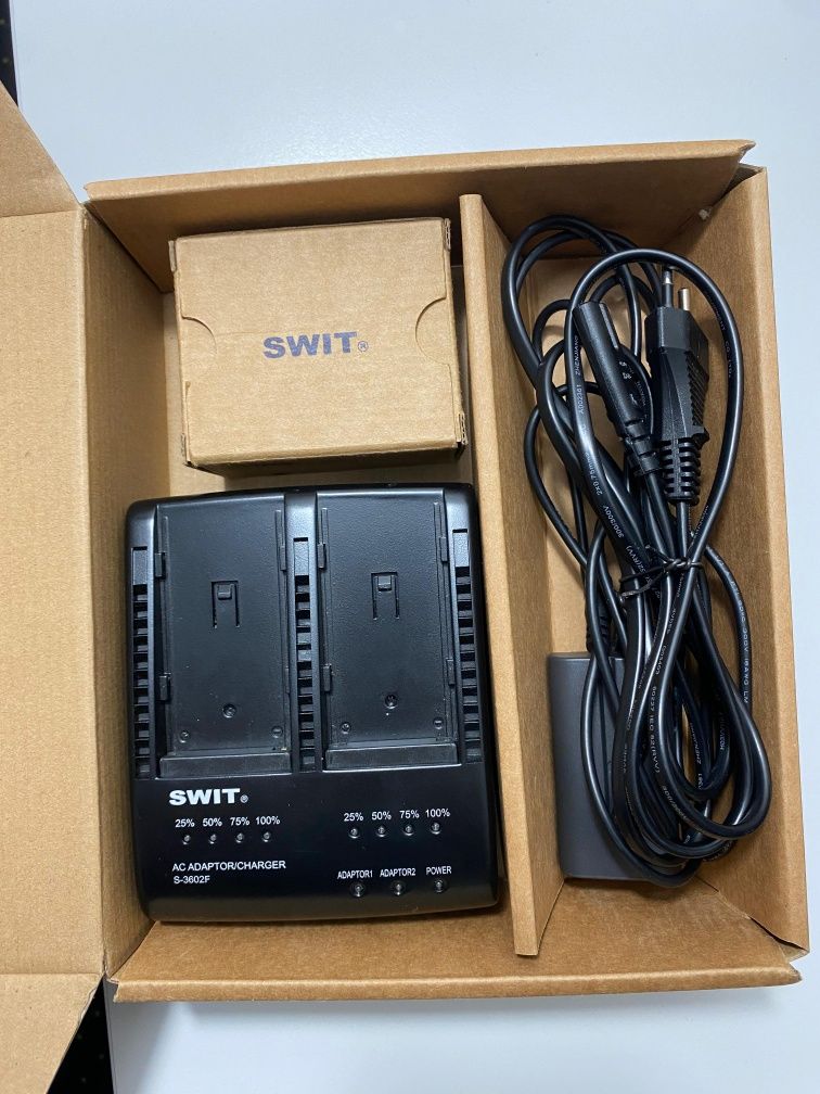 SWIT S-8970 Akumulator typu Sony NP-F z ładowarką SWIT S-3602F