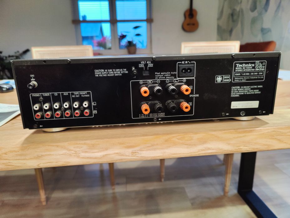 Wzmacniacz Stereo Technics SU-VZ220