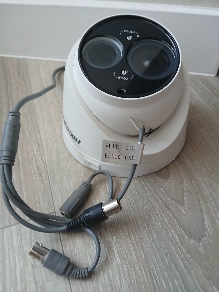 Камера Hikvision DS-2CE56D5T-VFIT3