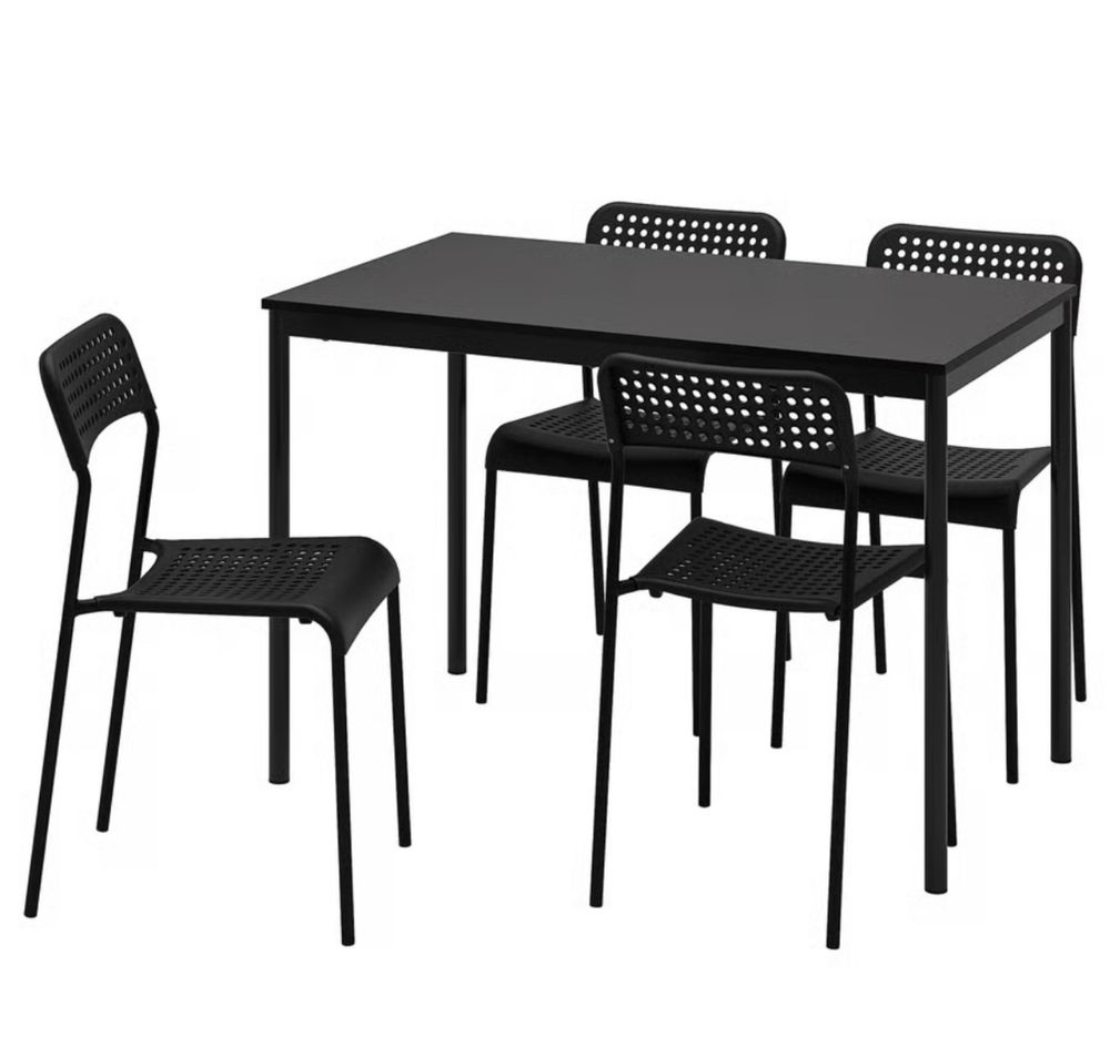 Mesa e 2 cadeiras e 2 bancos IKEA