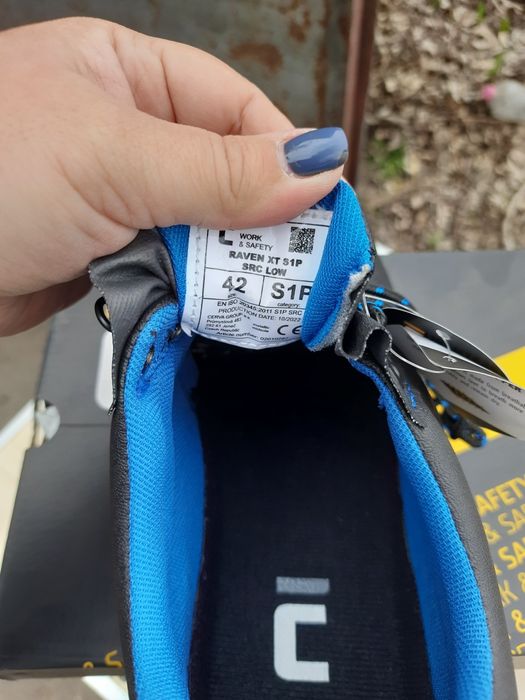 Напівчеревики ,кросівки захисні