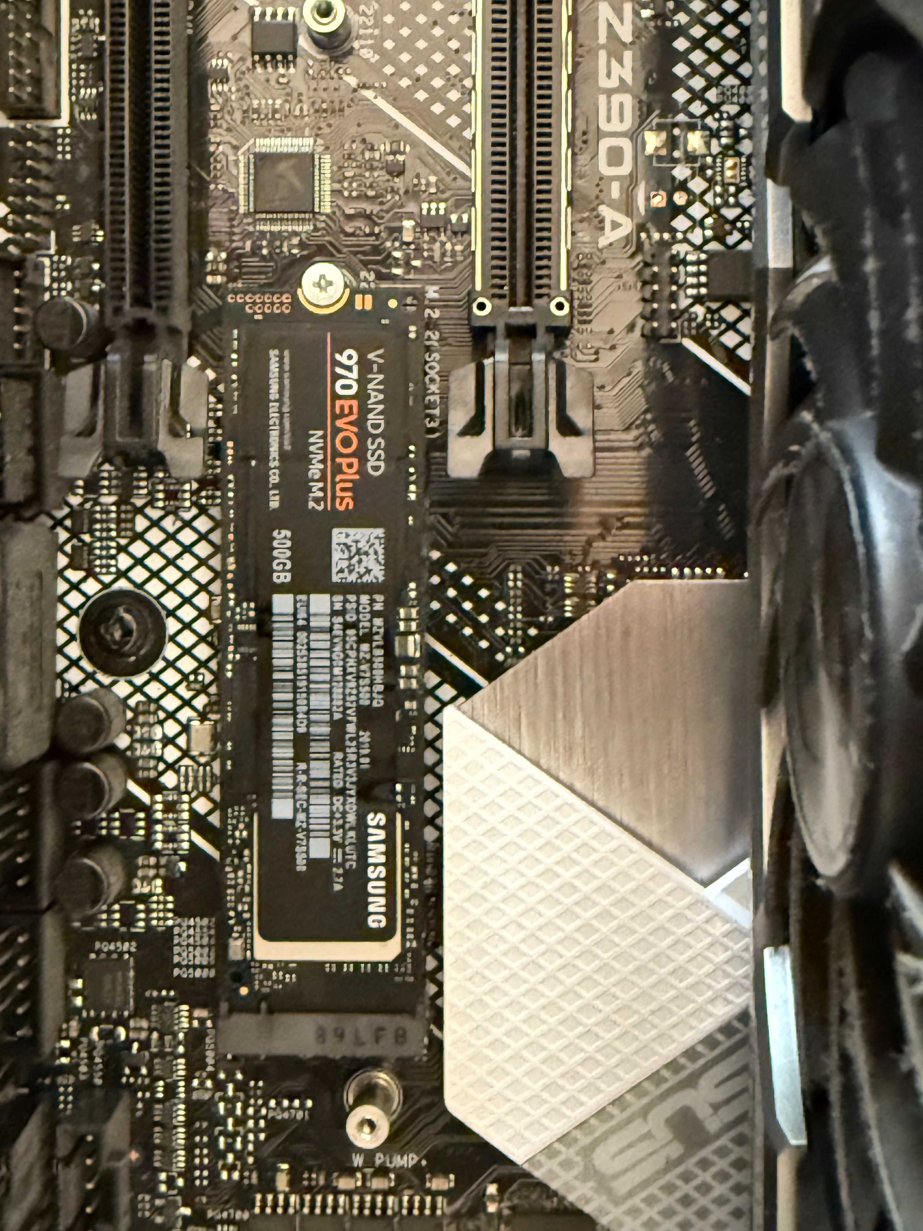 PC Gamer i7-9700K | RTX 2080 | 16GB RAM | SSD + HDD