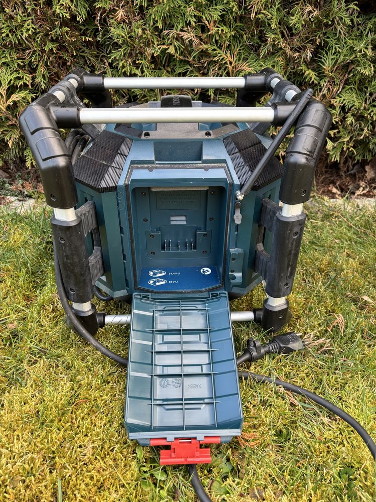 Radio budowlane BOSH GPB18V-5SC