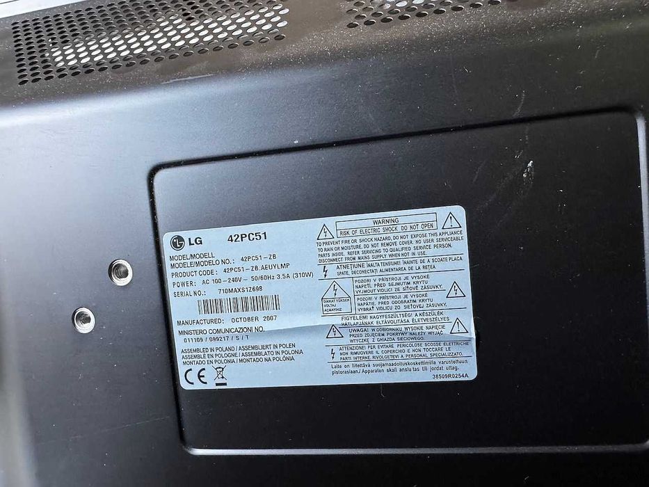 Telewizor LG 42 cale LCD + Oryginalny Pilot ! Stan Bardzo Dobry !