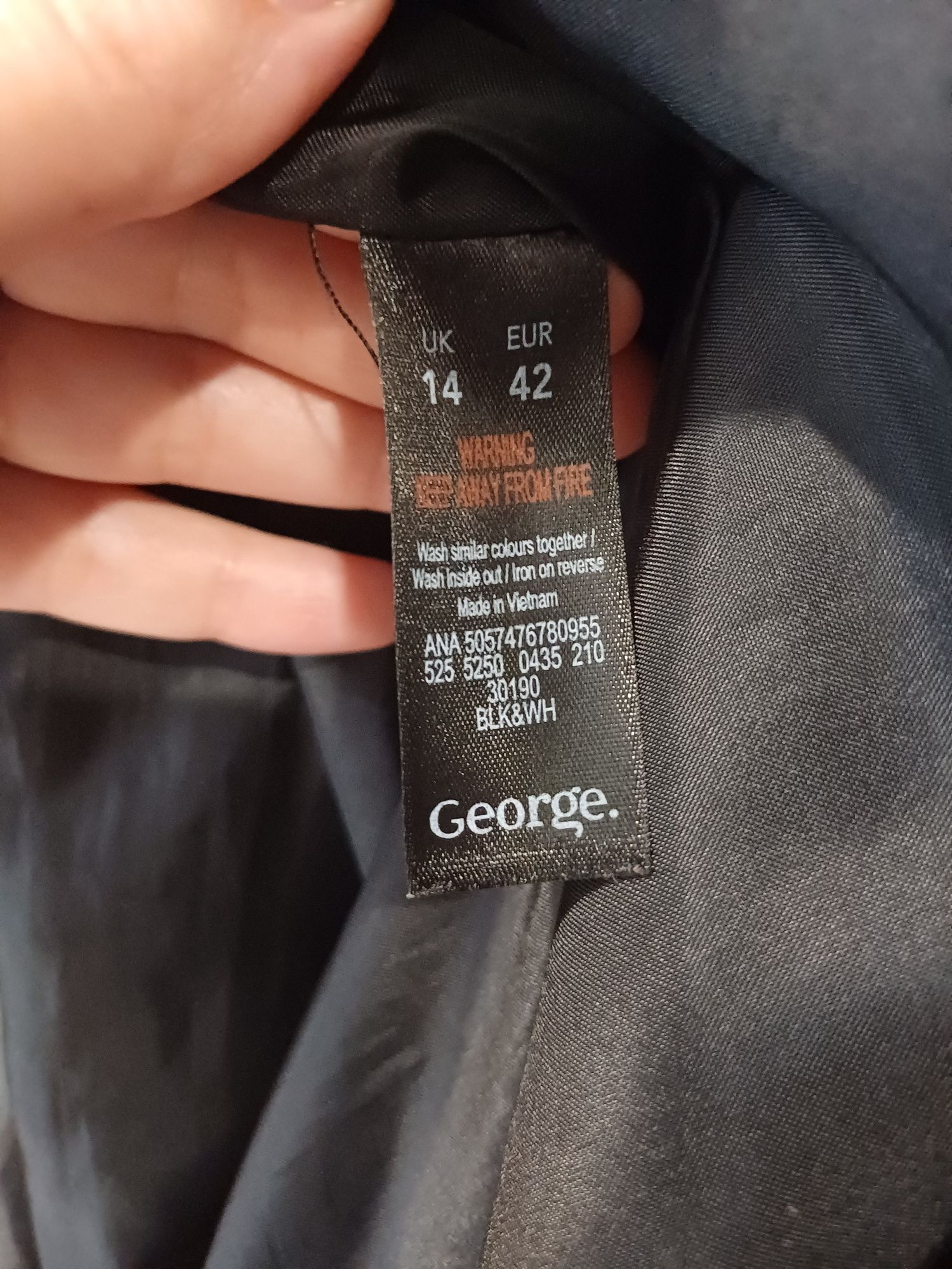 Жіноче осінь пальто 42 розмір Outerwear.