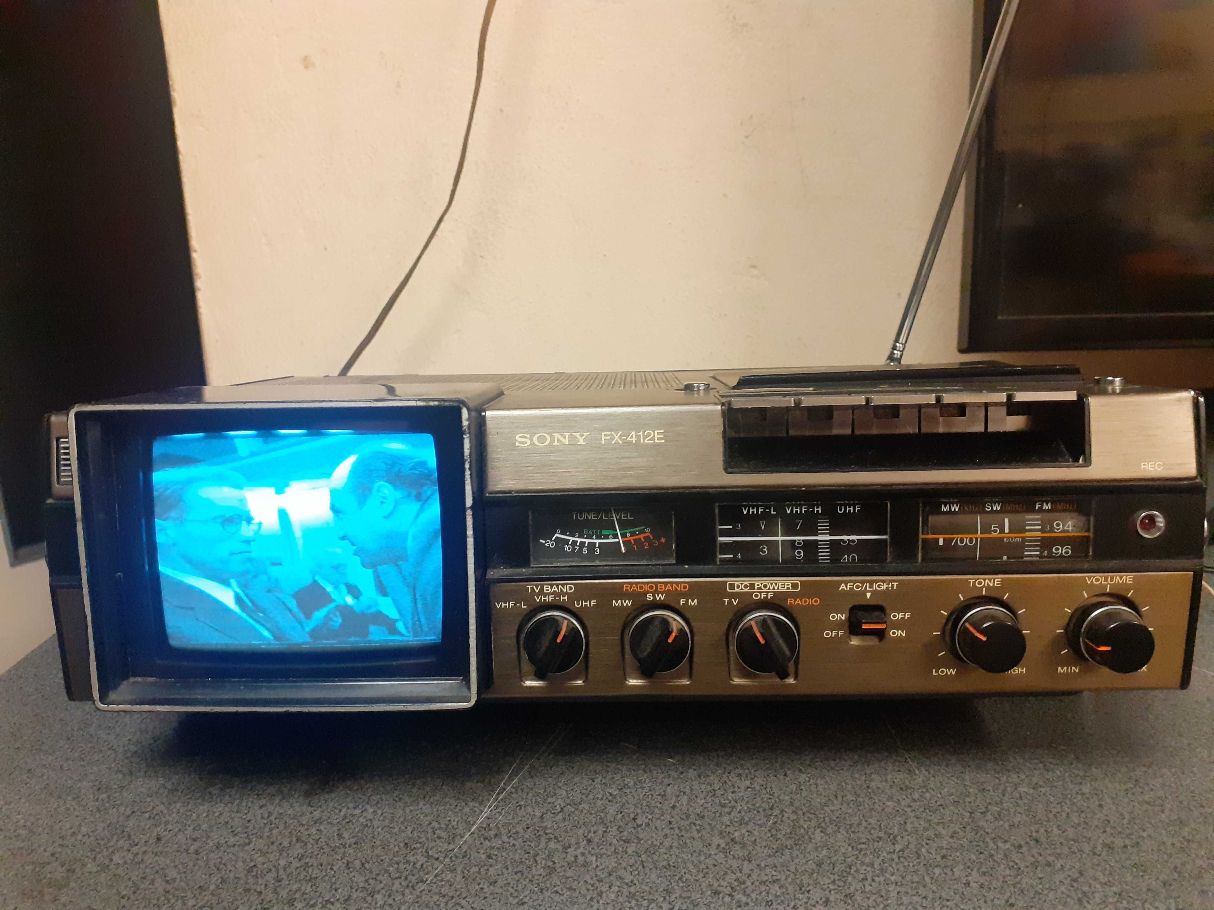 Radiomagnetofon z TV Sony FX-412