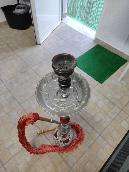 Shisha com carvão e bocais