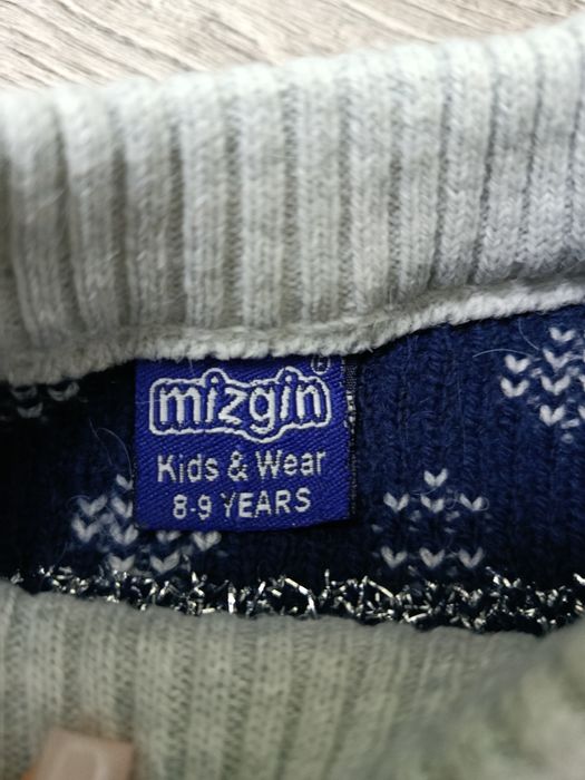 Светр для дівчинки