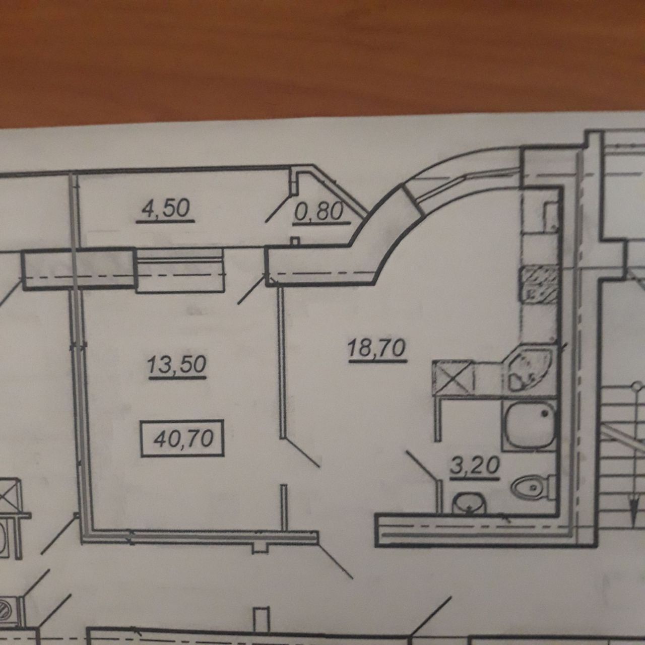 1-к. квартира 40,7 м2 з кухнею-студією та дизайнерським ремонтом