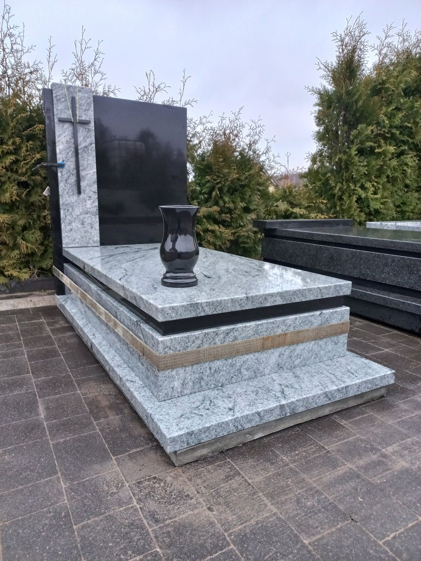 Pomnik nagrobek pojedynczy