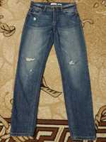 Jeansy z przetarciami Reserved XS