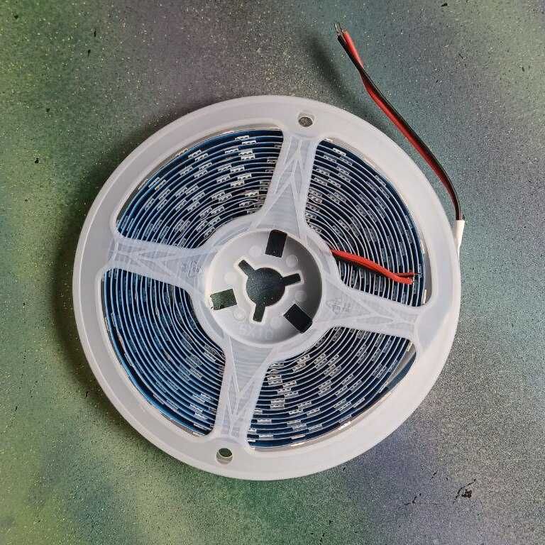 Taśma LED do oświetlania roślin SMD 5050 IP20 12V 5m