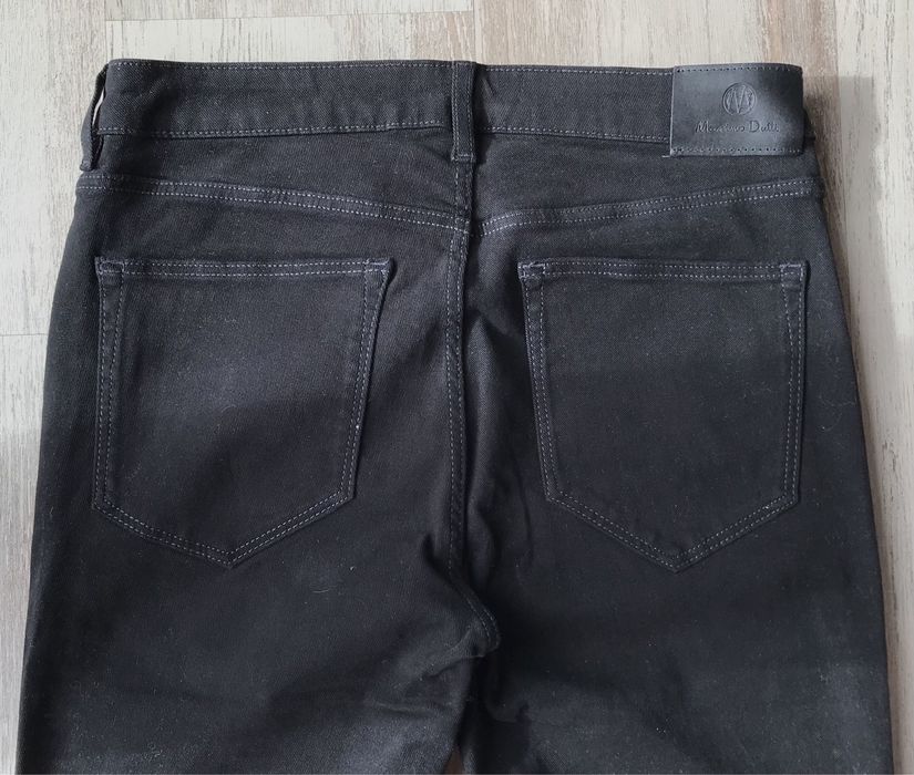 Calças pretas com peças prateadas na lateral novas (Massimo Dutti, 40)