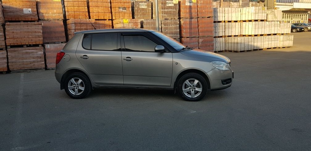 Skoda Fabia 1,4 газ-бенз МТ!