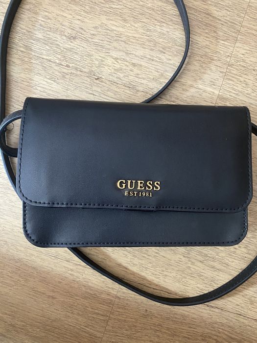 torebka guess na ramie