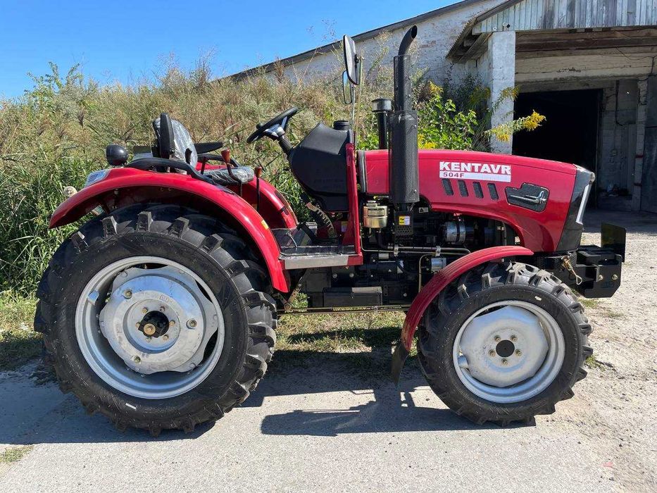 Трактор Кентавр 504 F 50 к.с., дизель, повний привід, червоний