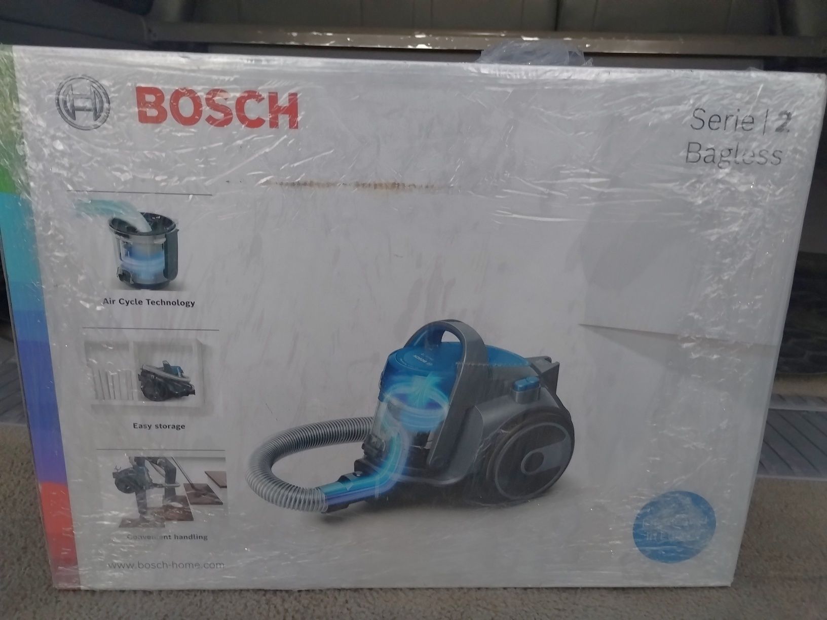 Продам пилосос без мішка BOSCH BGS05A220