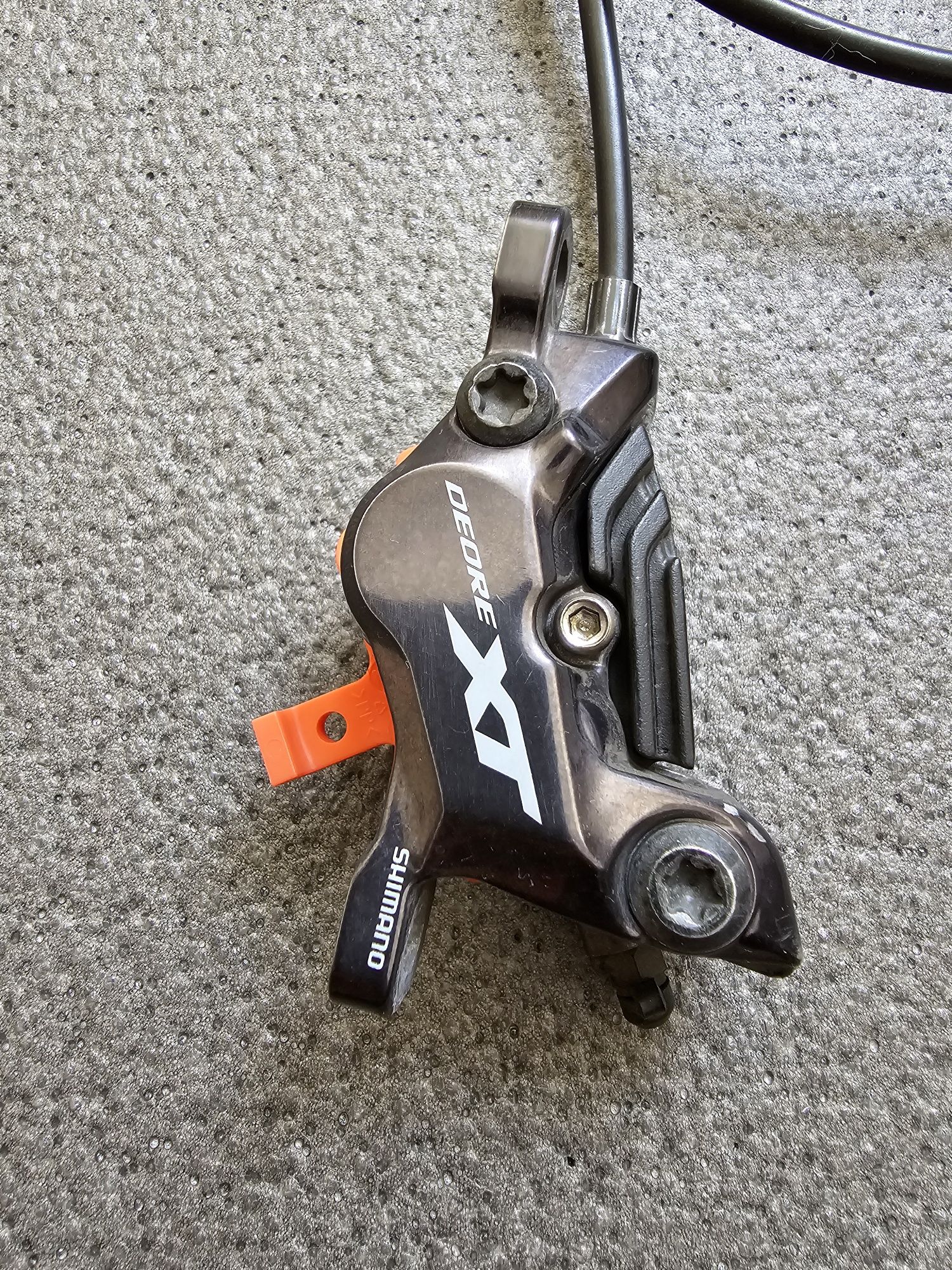 Тормоз передний Shimano Deore XT BL-M8100  M8120