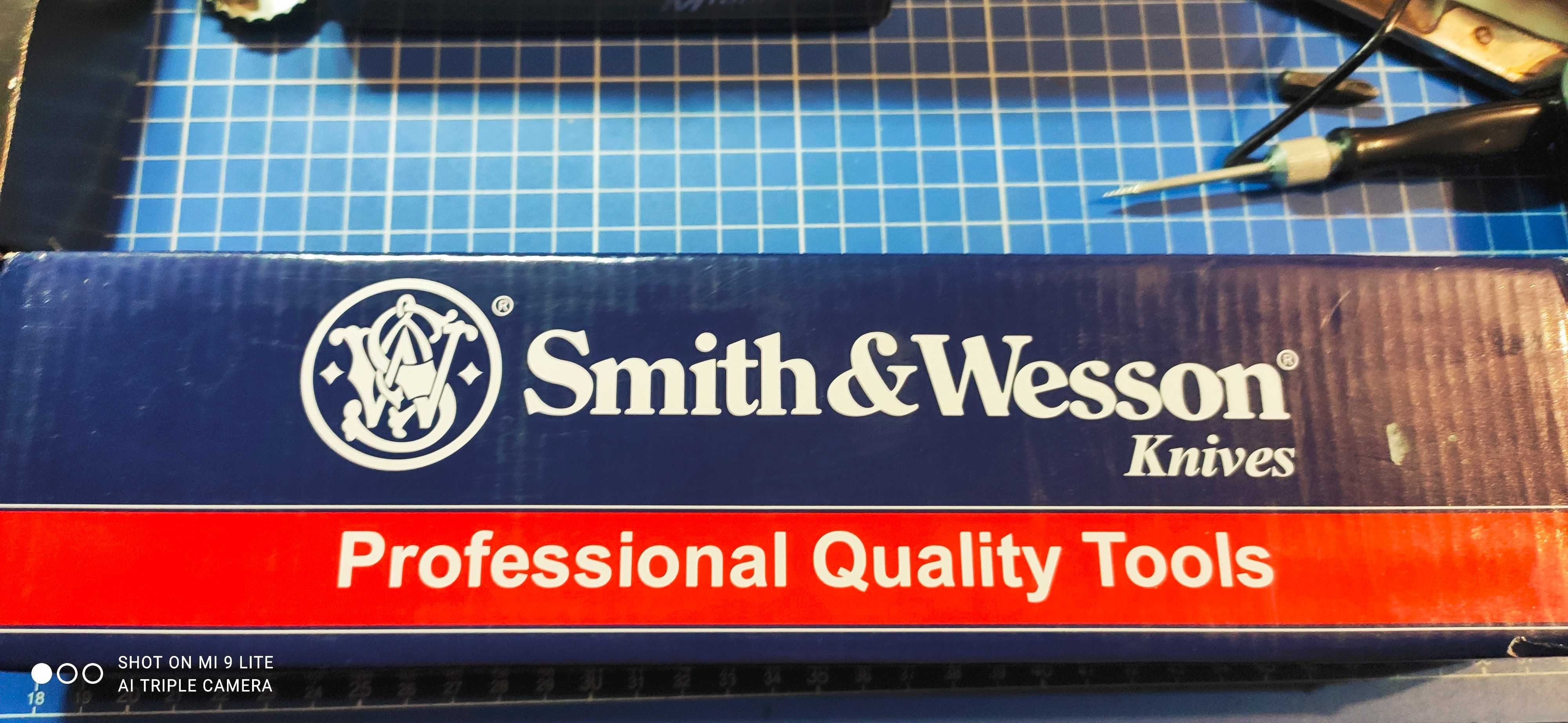 NOż Smith&Wsson sprzedam badz zamienie
