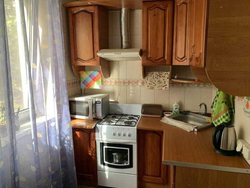 Продам 1к квартиру Салтовка в районе метро Непокоренных