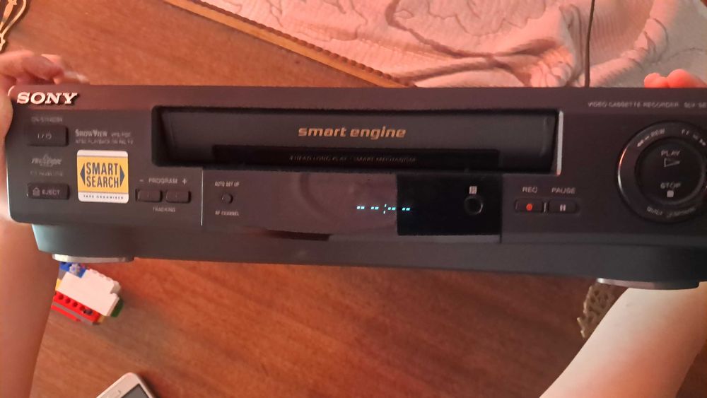 Leitor e Gravador de Vídeo VHS Sony SLV-SE40