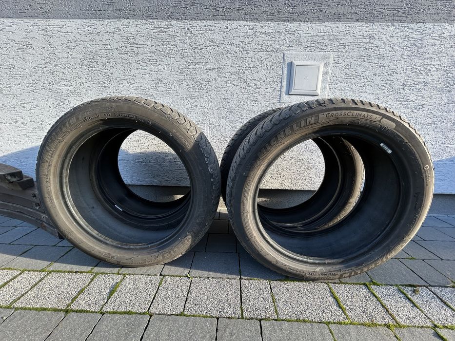 Opony  205/50 R17 Michelin CrossClimate 2
