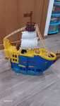 Barco brinquedo com rodas