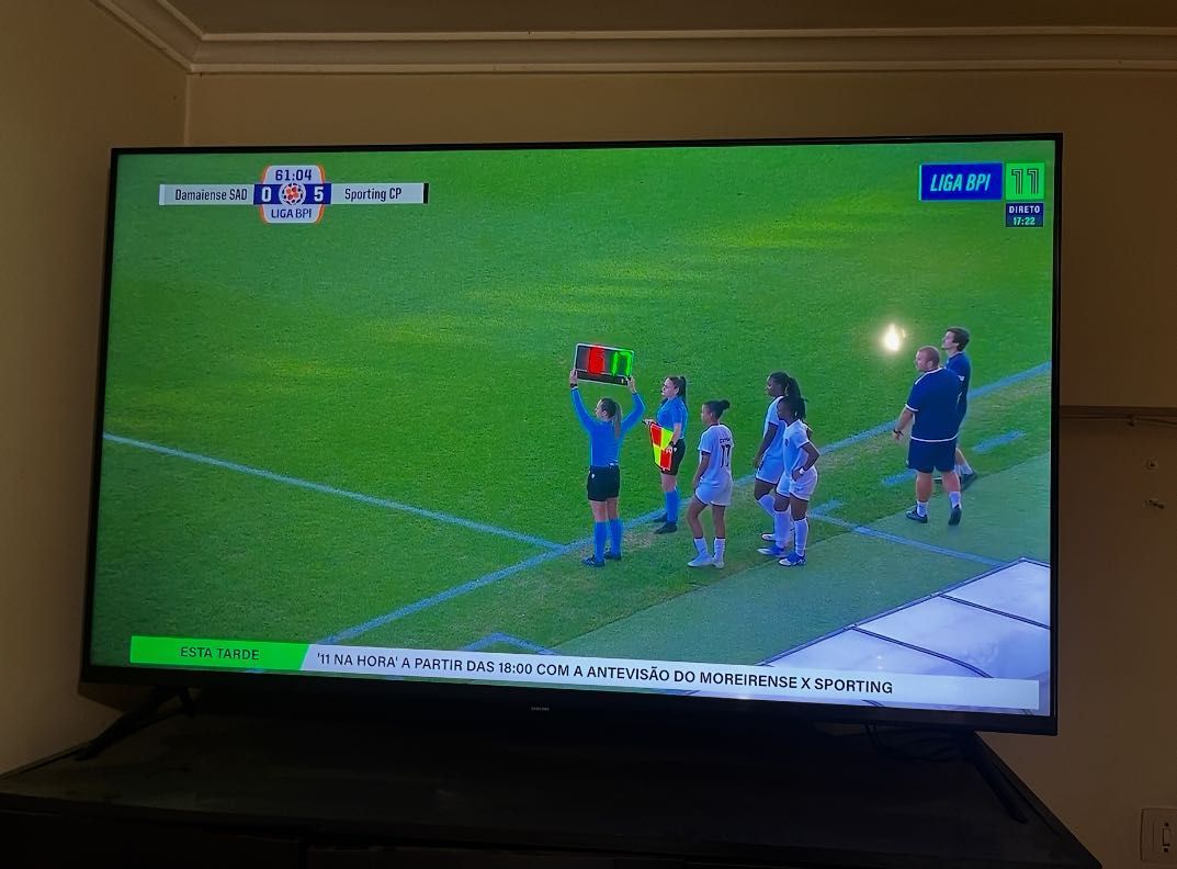 TV SAMSUNG (LED - 50'' - 127 cm - 4K Ultra HD - Smart TV)