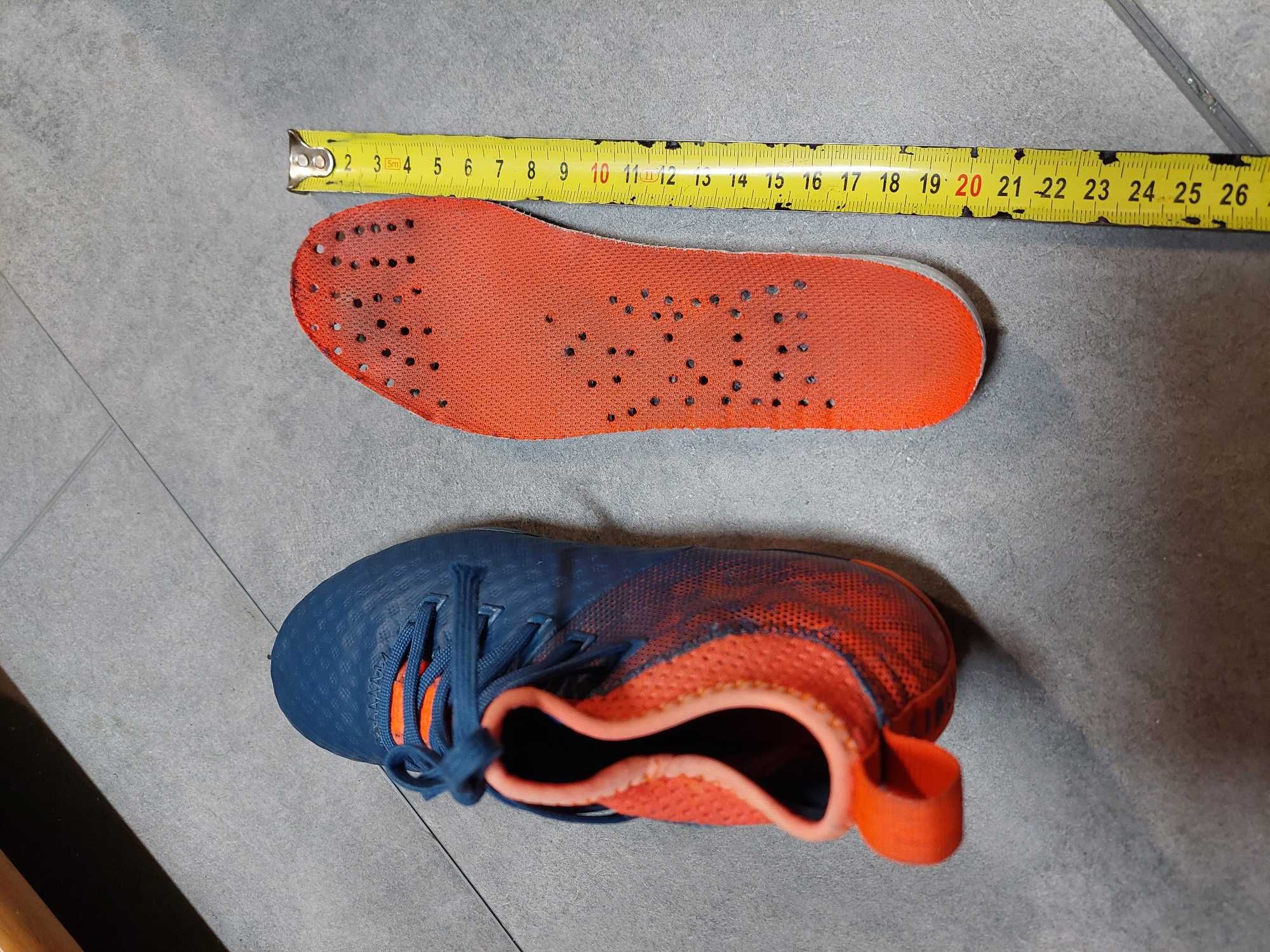 Buty korki, decathlon, piłka nożna, rozm. 32