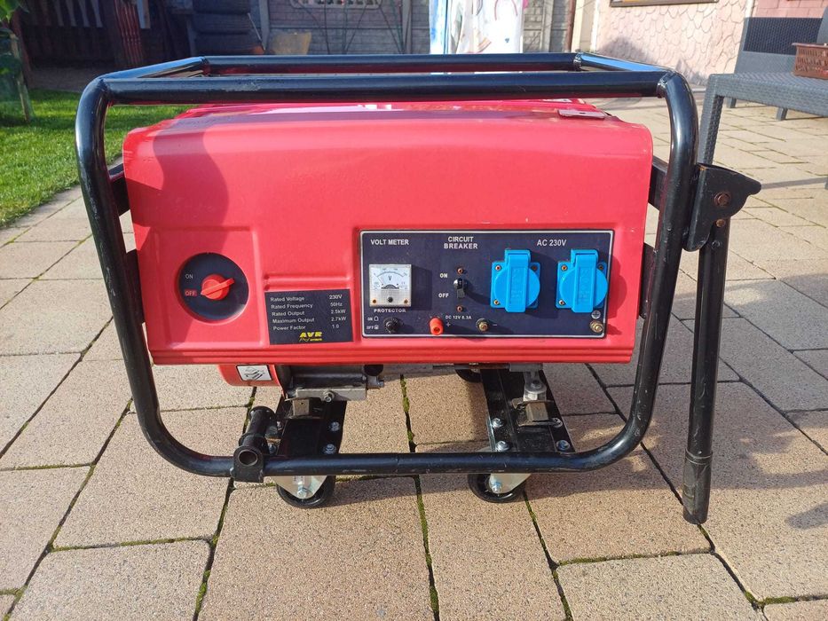 Agregat prądotwórczy AVR 2,5 KW na kółkach