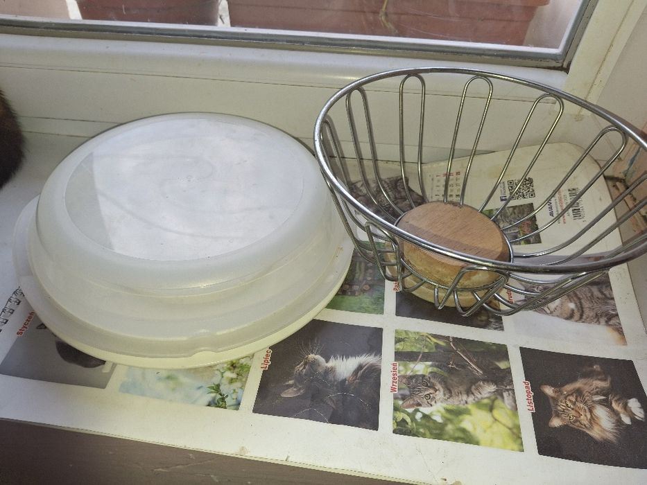 Pojemniki na ciasto koszyczek