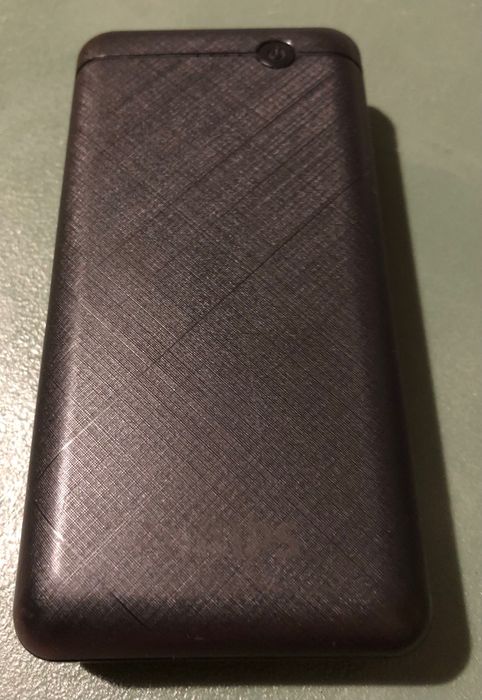 Повербанк Philips 20 Вт 20000 мАч