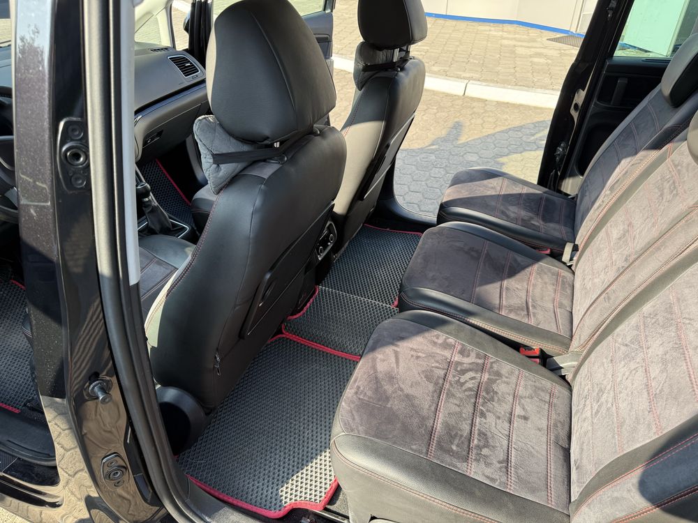 Seat Alhambra 2011 • 2.0 TDI • 7 місць