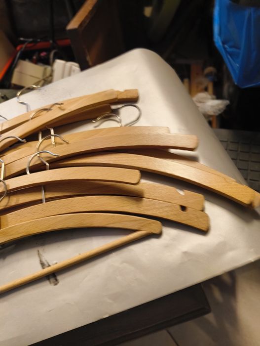 Wieszaki drewniane PRL-U