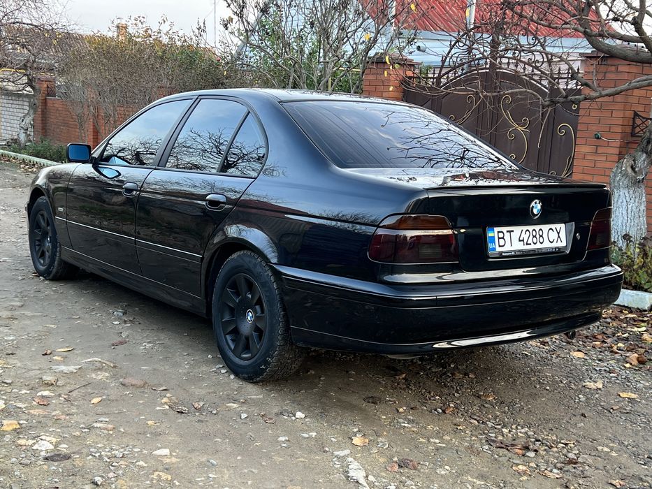 Продам BMW e39, 2.2 Мех, Газ , 2003 год